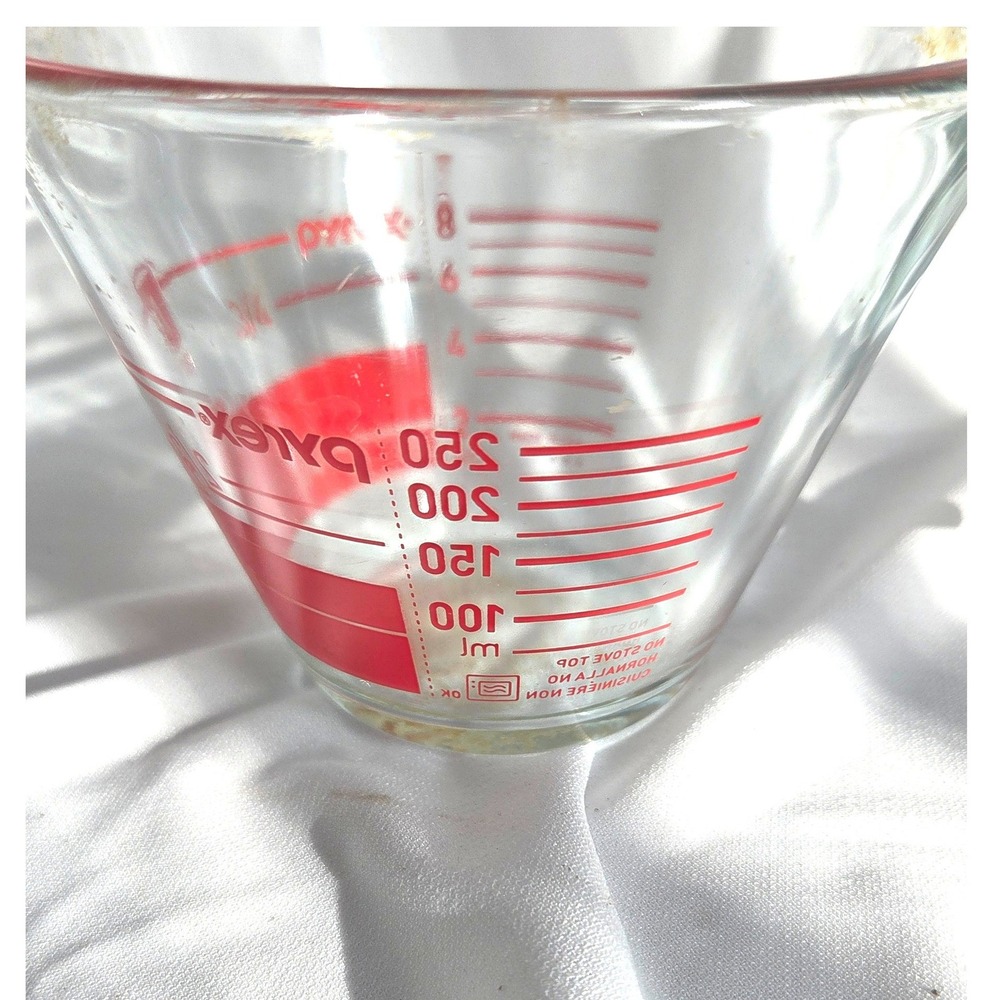 Vintage Pyrex 1 Cup Reverse Lettering 8oz 250ml Glass Measuring Cup Red USA